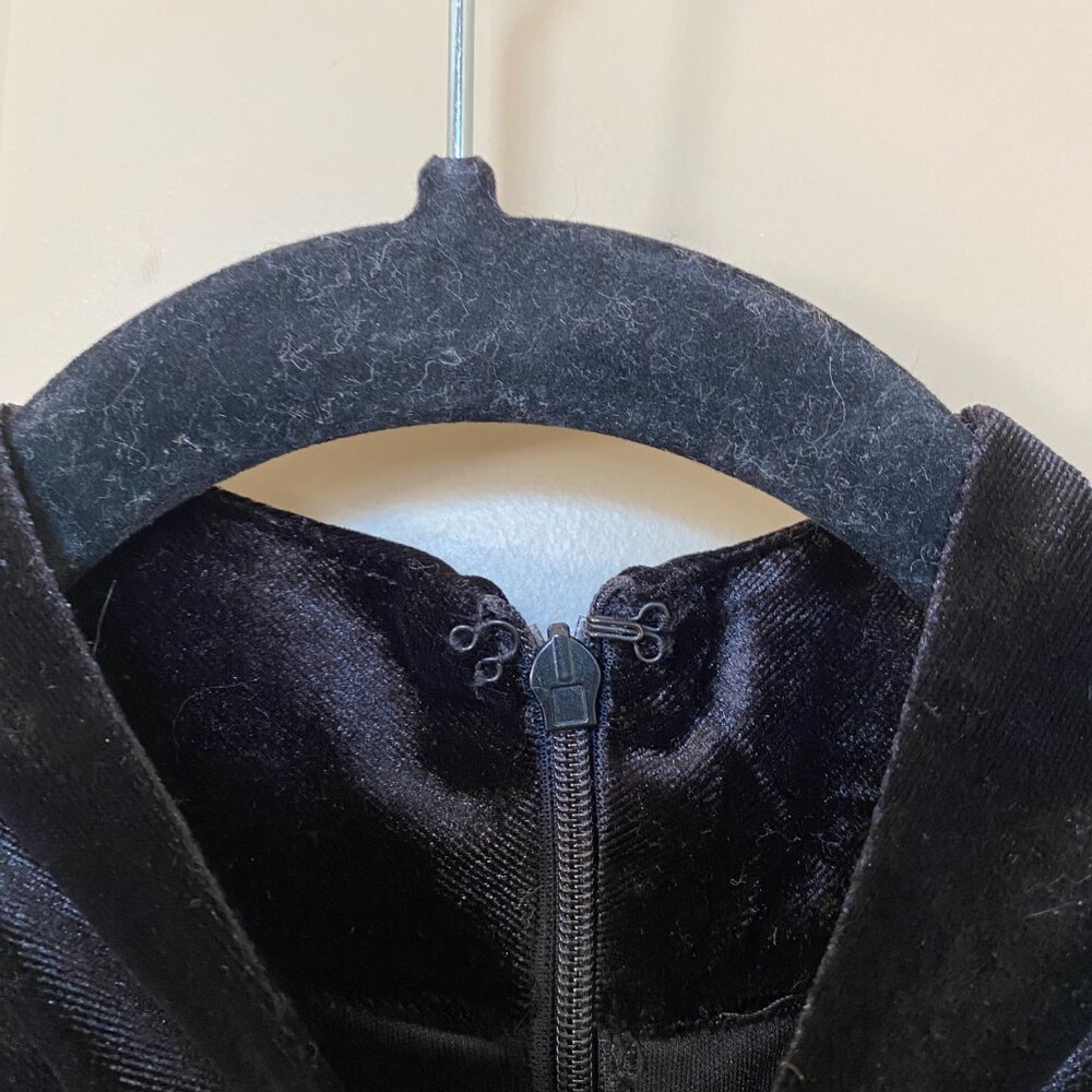 Love by Design Black Velvet Floor Length Dress - Picture 5 of 6